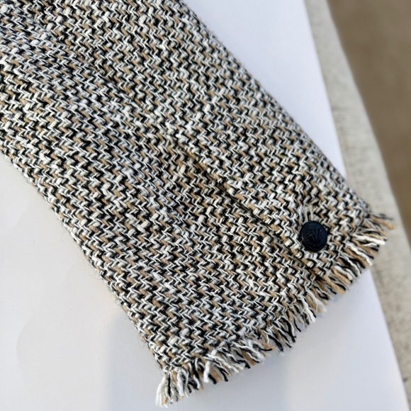 Rag and Bone Women's Tweed Button-Up Jacket. Size 2. Never Worn. - Picture 4 of 9